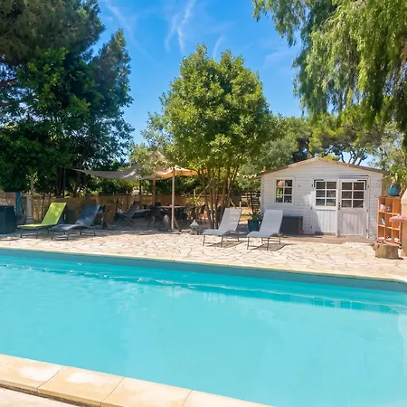 Spacieux Avec Piscine A 130 M² Apartman *
