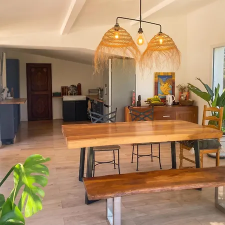 Apartman Spacieux Avec Piscine A 130 M² Vias